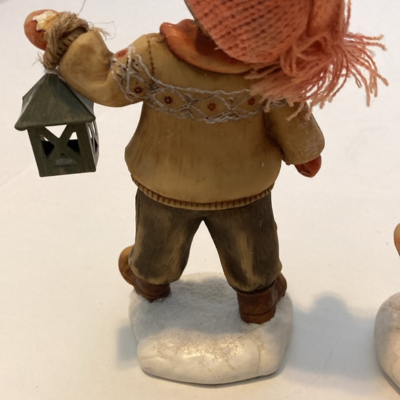 Vintage Christmas Carolers children set decor - Picture 6 of 9